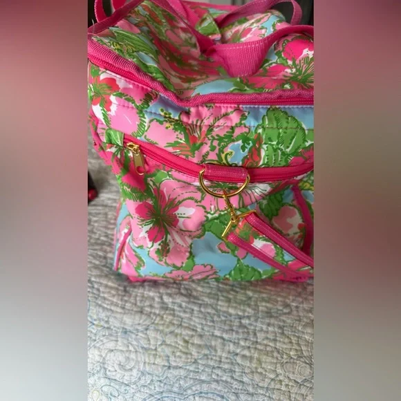 Lilly Pulitzer Beach Cooler Featured By Big Flirt in a Beautiful Floral Print - Picture 16 of 16